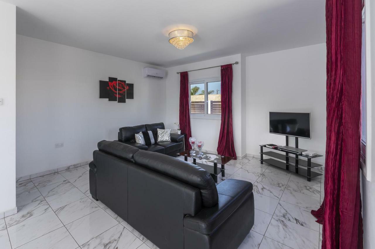 Protaras Villa Hollywood Ngoại thất bức ảnh