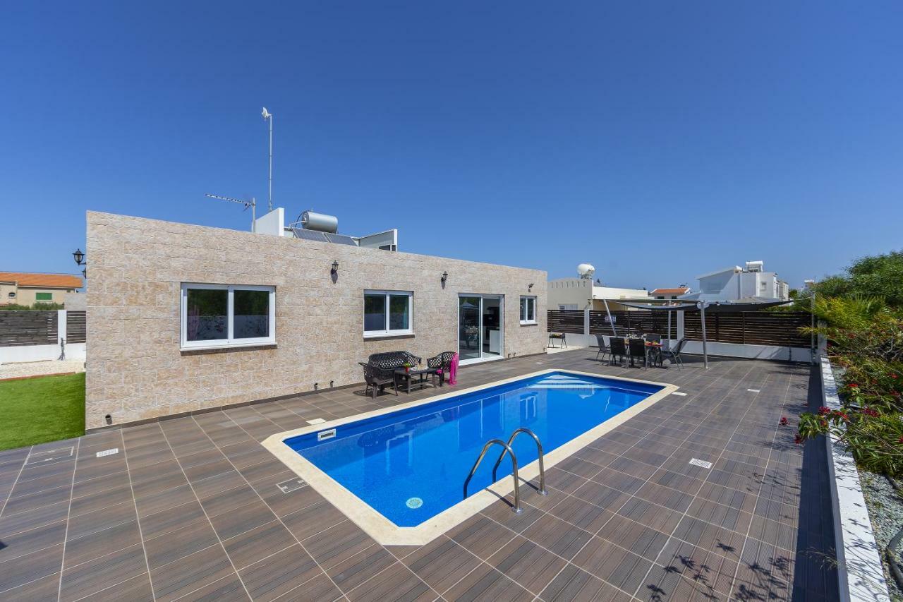 Protaras Villa Hollywood Ngoại thất bức ảnh