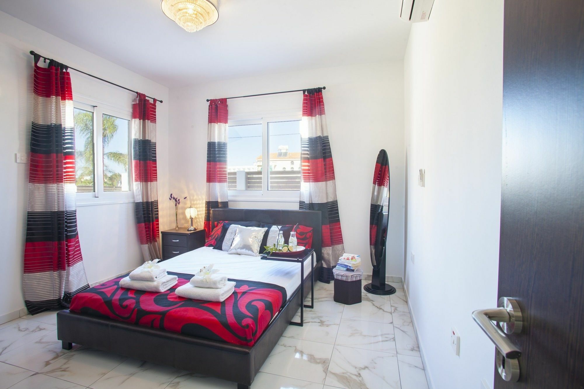 Protaras Villa Hollywood Ngoại thất bức ảnh